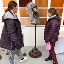 IV.A - navštěva výstavy "Na jedné vlně"