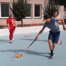SŠ - Tělocvik - florbal, košíková, stroje