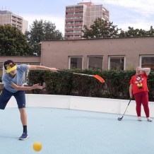 SŠ - Tělocvik - florbal, košíková, stroje