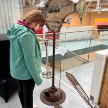 IV.A - navštěva výstavy "Na jedné vlně"