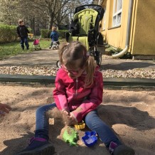 MŠ - čarodějnice, zahrada