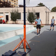 SŠ - Tělocvik - florbal, košíková, stroje