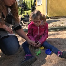 MŠ - čarodějnice, zahrada