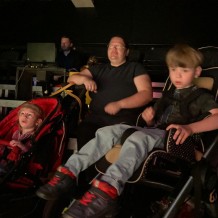 MŠ - divadelní představení "SLOŽ SI"  divadlo Drak