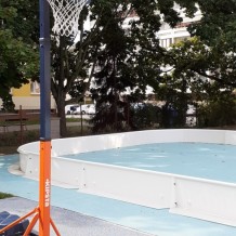 SŠ - Tělocvik - florbal, košíková, stroje