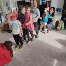 MŠ -  "Táhli , táhli až řepu vytáhli"