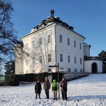 IV. A - Výlet do Chlumce nad Cidlinou na zámek Karlova Koruna